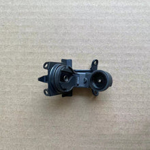 Load image into Gallery viewer, (Used-Very Good) Gimbal Yaw Arm with Motor for Mavic Air 2