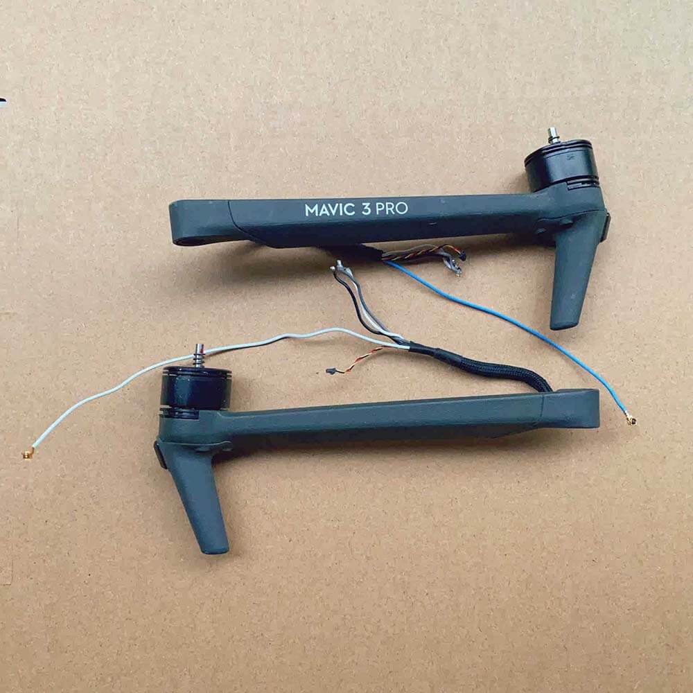 (Used-Good) Front Arm Shell with Broken Motor for DJI Mavic 3 Pro